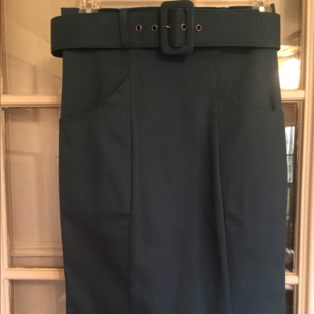 Teal wiggle skirt. Very high-waisted UK sizing